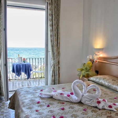 Hotel Imperial Ischia Exterior photo